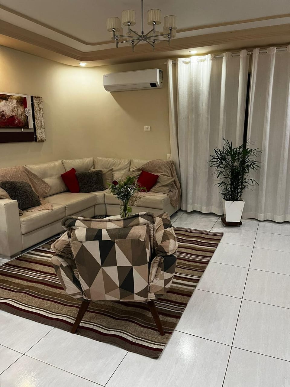 Apartamento de 3 quartos amplos na praia Pitangueiras, Guaruja Apartment in State of São Paulo