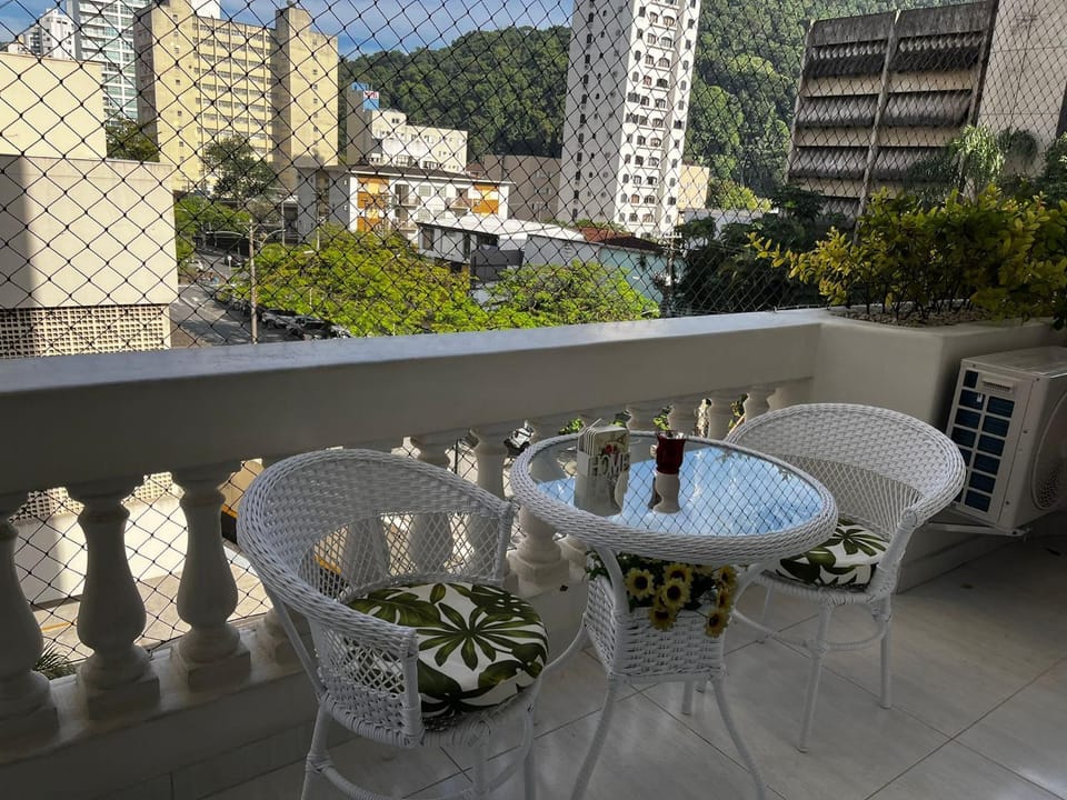 Apartamento de 3 quartos amplos na praia Pitangueiras, Guaruja Apartment in State of São Paulo