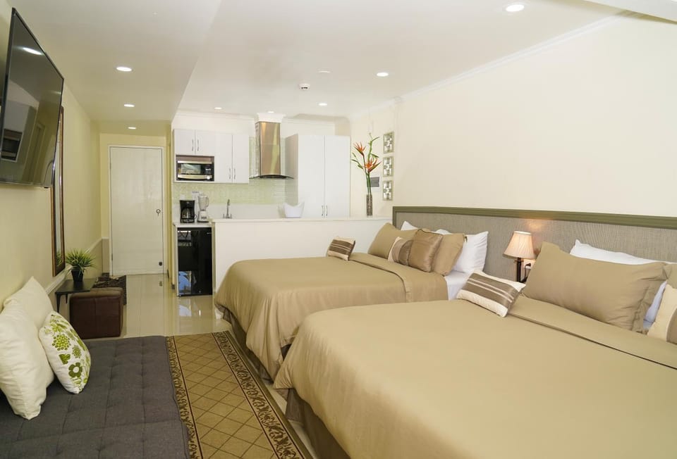 Yoyita Suites Aruba Villa Hotel in Noord