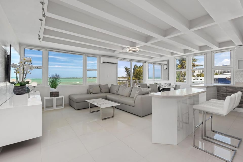 Amapola SeaSide Beach Front Apartment Apartment in Carolina