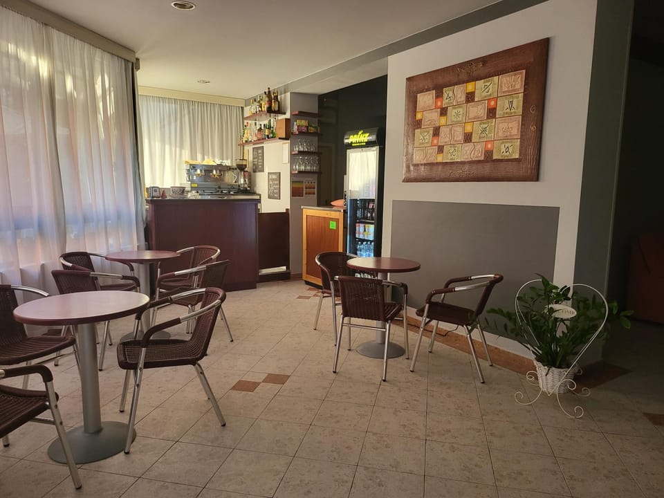 Lounge or bar