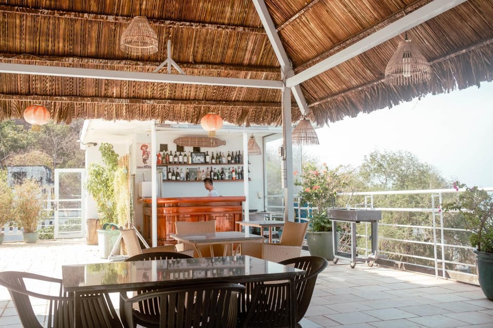 Restaurant/places to eat, Dining area, Breakfast