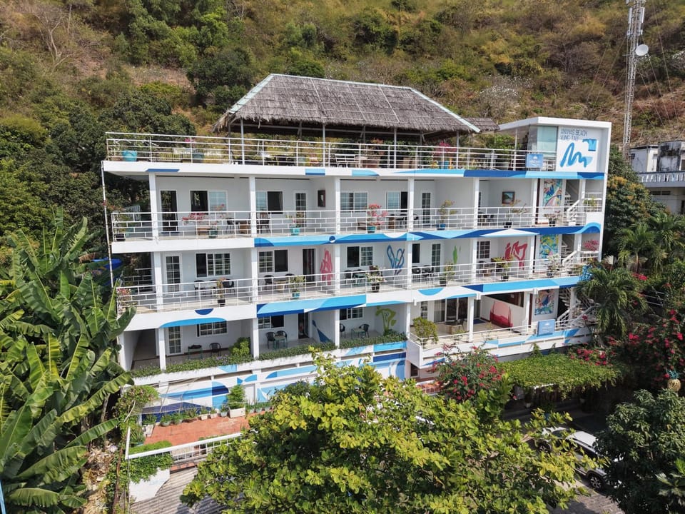 Property building, View (from property/room)
