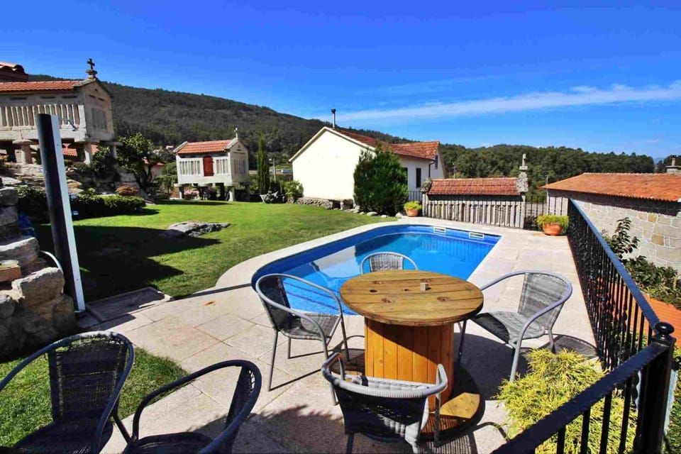 Garden, Swimming pool