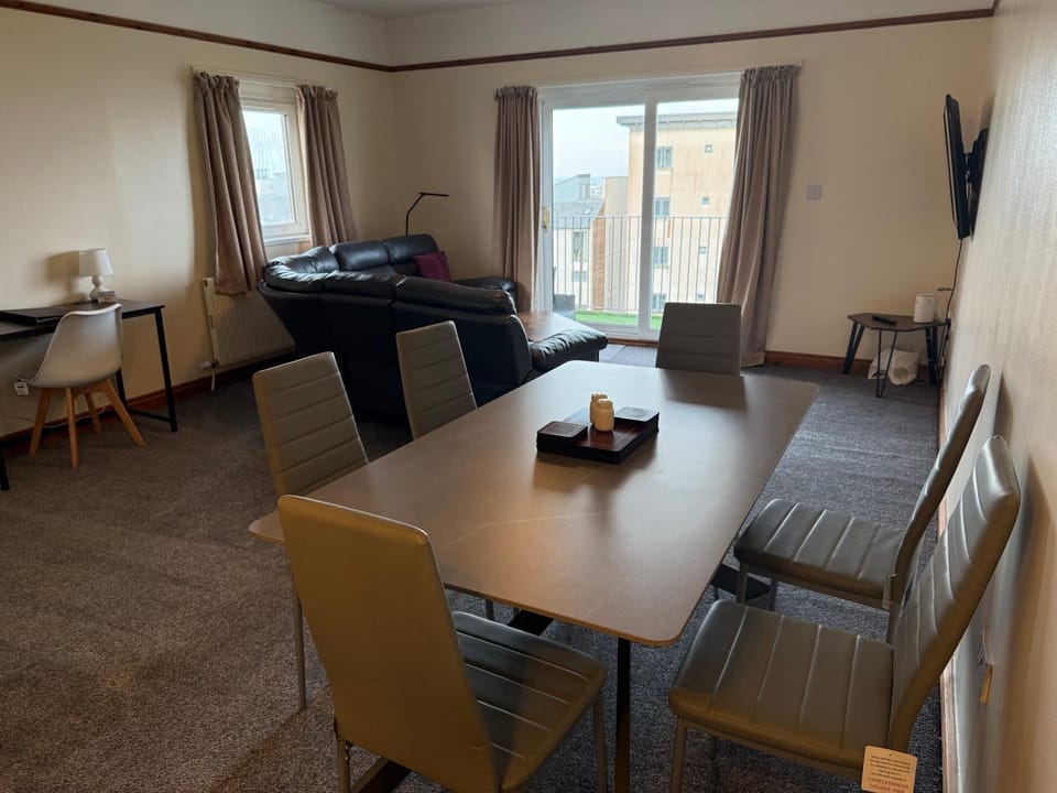 Living room, Seating area, Dining area