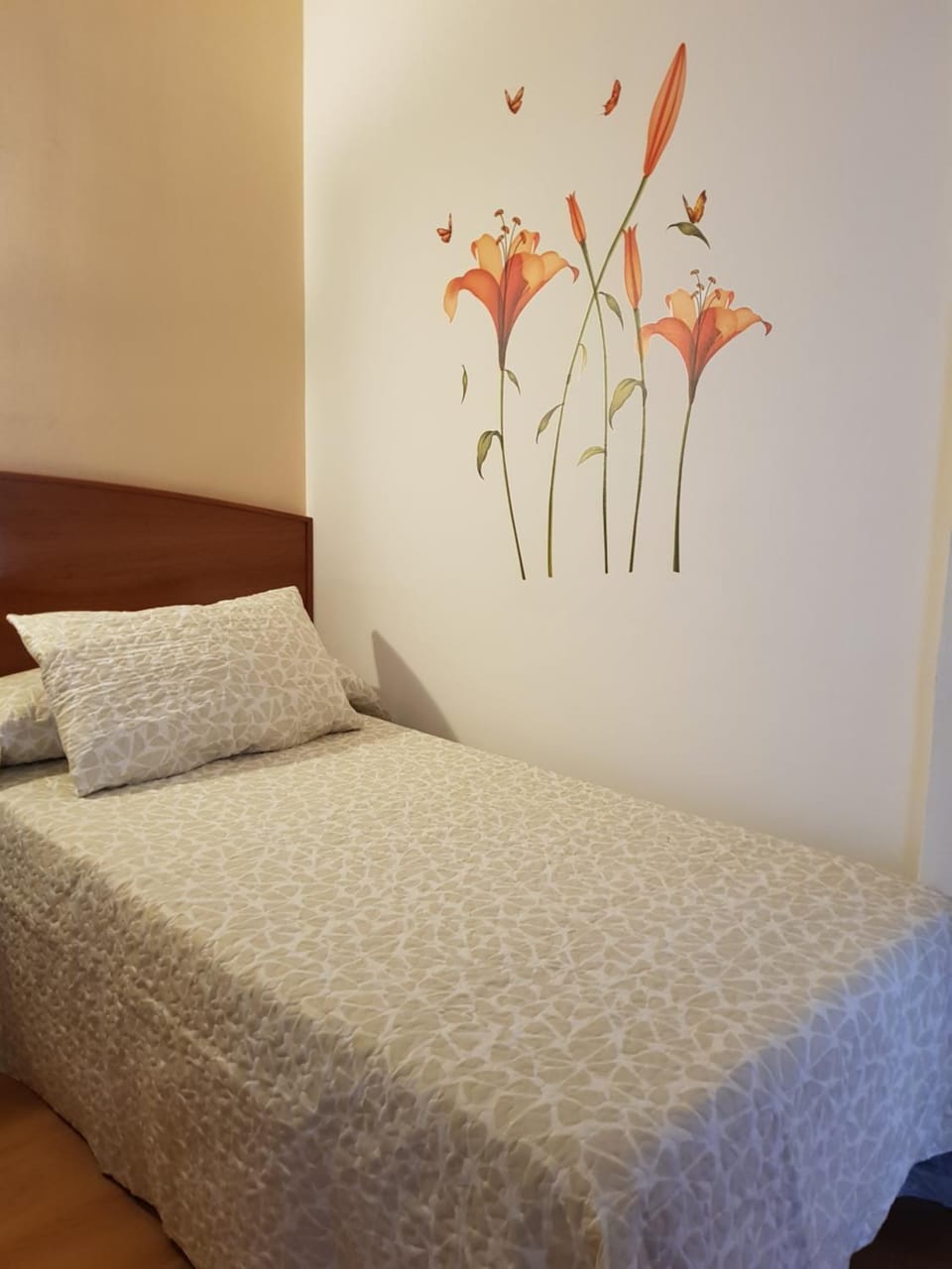 Bed, Decorative detail