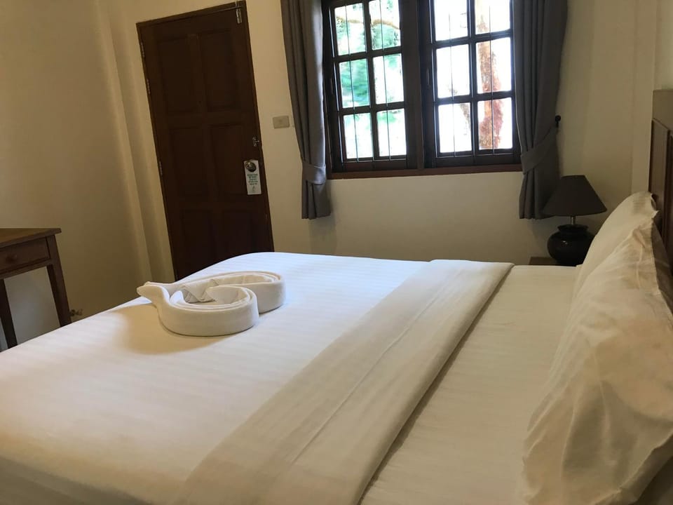 Palm Garden Apartment hotel in Ko Chang