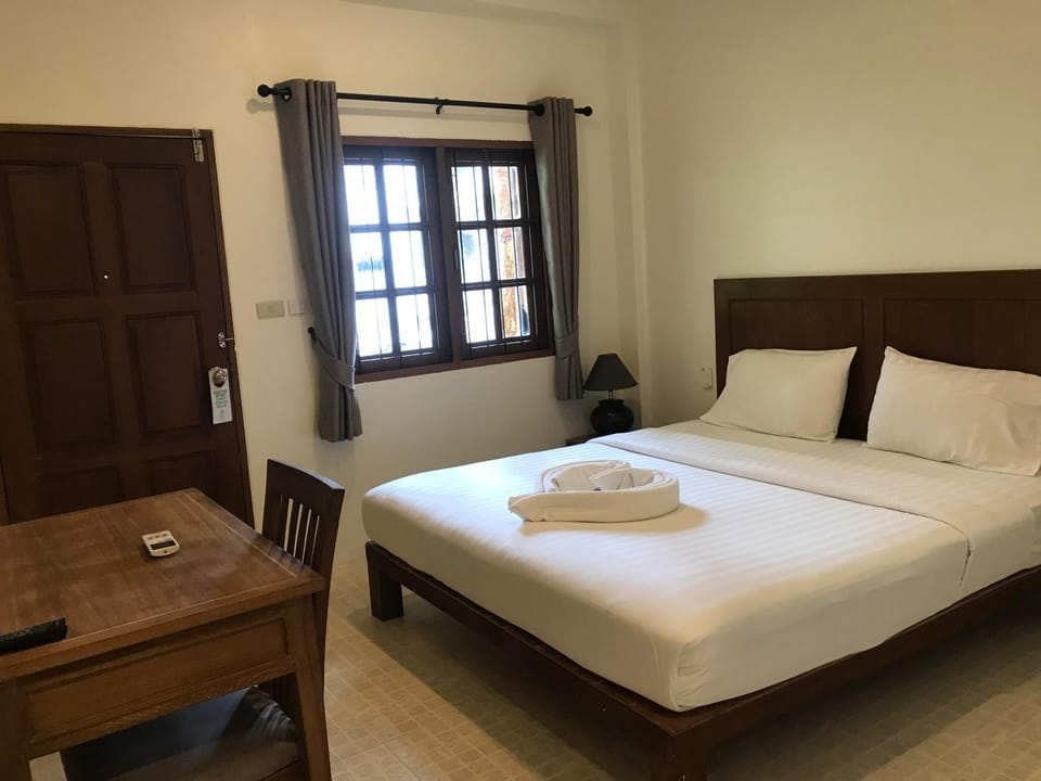 Palm Garden Apartment hotel in Ko Chang