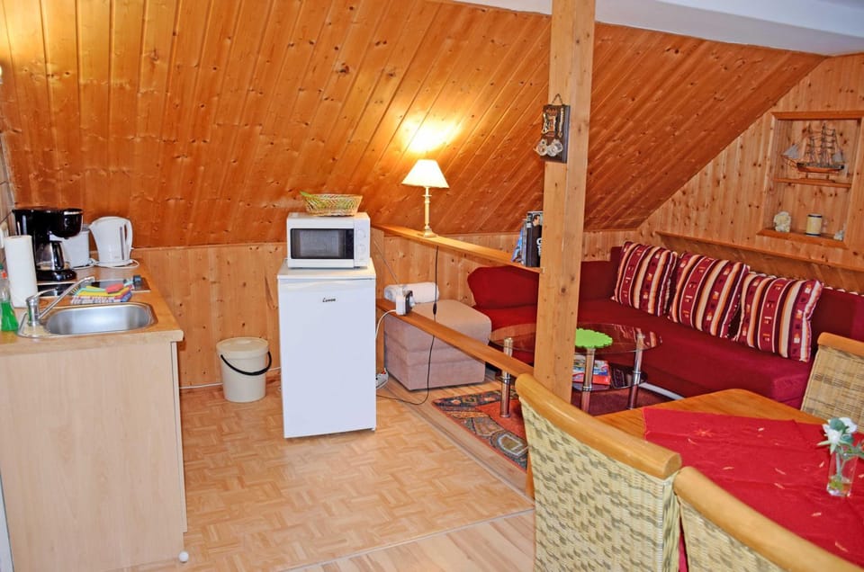 Kitchen or kitchenette, Living room, Photo of the whole room, Seating area, Dining area
