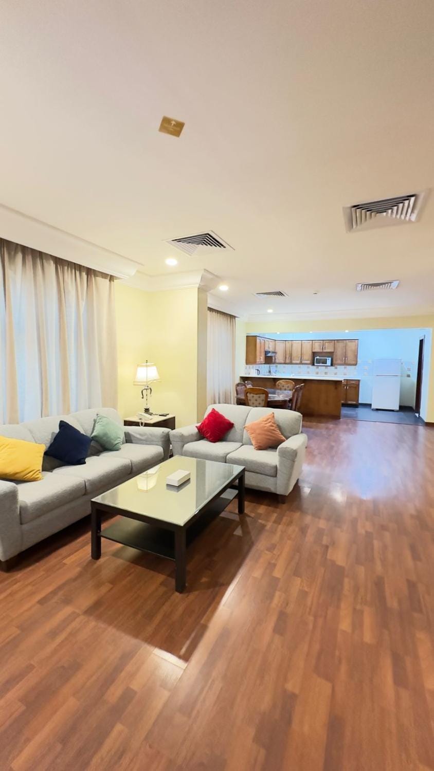 Photo of the whole room, Seating area