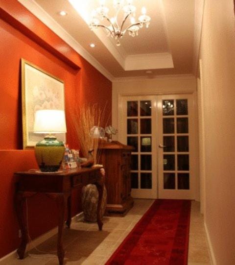 Decorative detail, Internal: Not applicable to any particular room