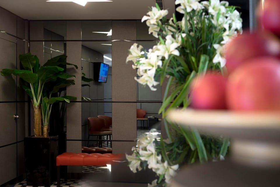 Lobby or reception, Decorative detail