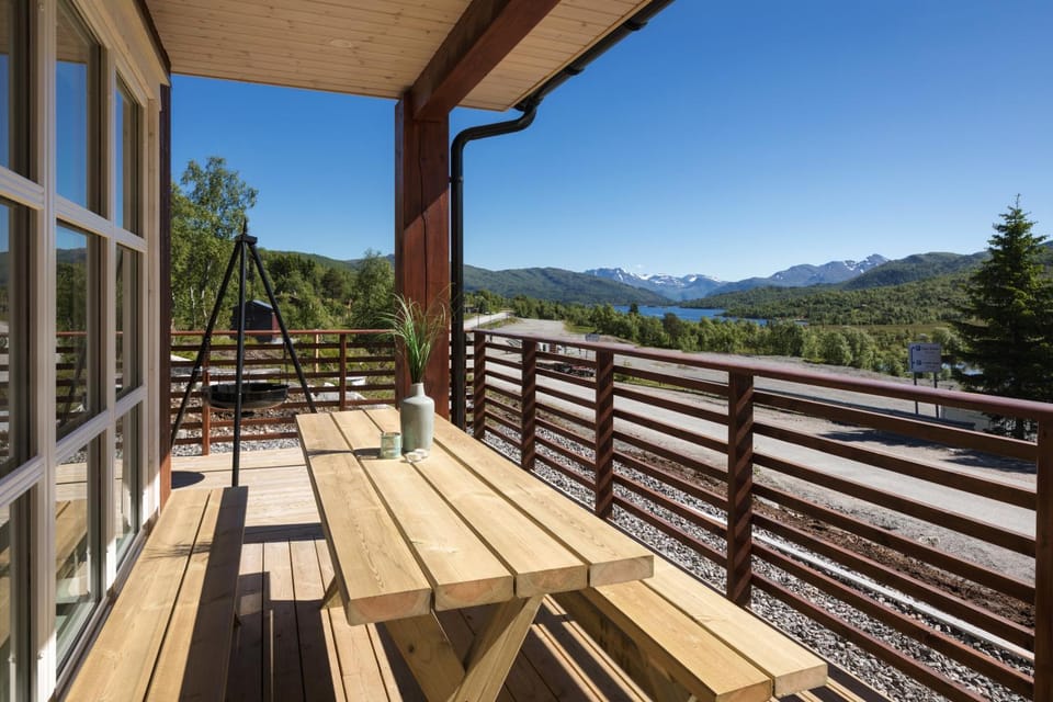 BBQ facilities, BBQ facilities, Balcony/Terrace, Balcony/Terrace, Lake view, Mountain view