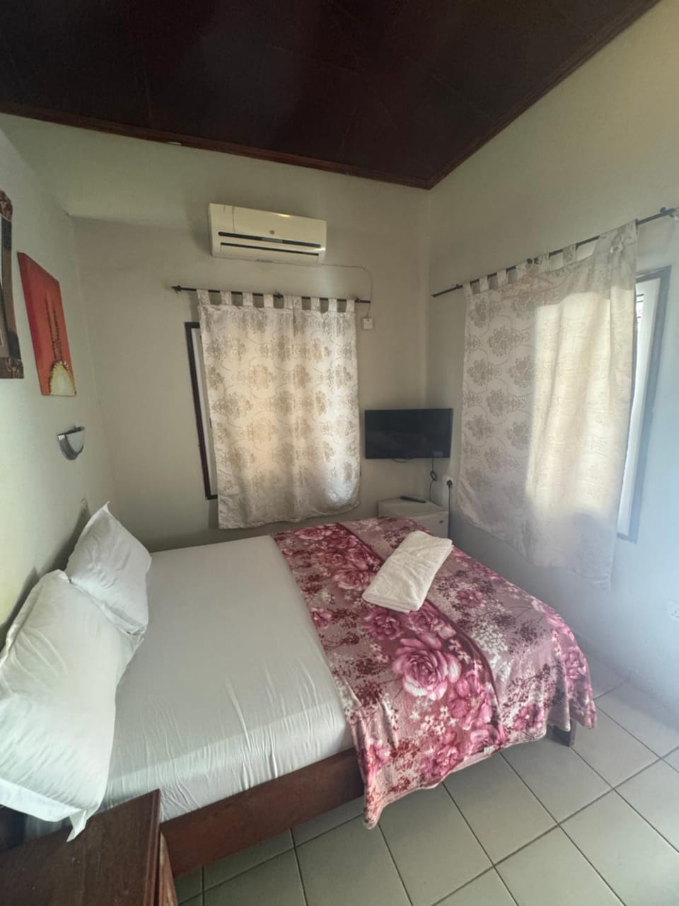 Patta Patta Guest House Bed and Breakfast in Senegal