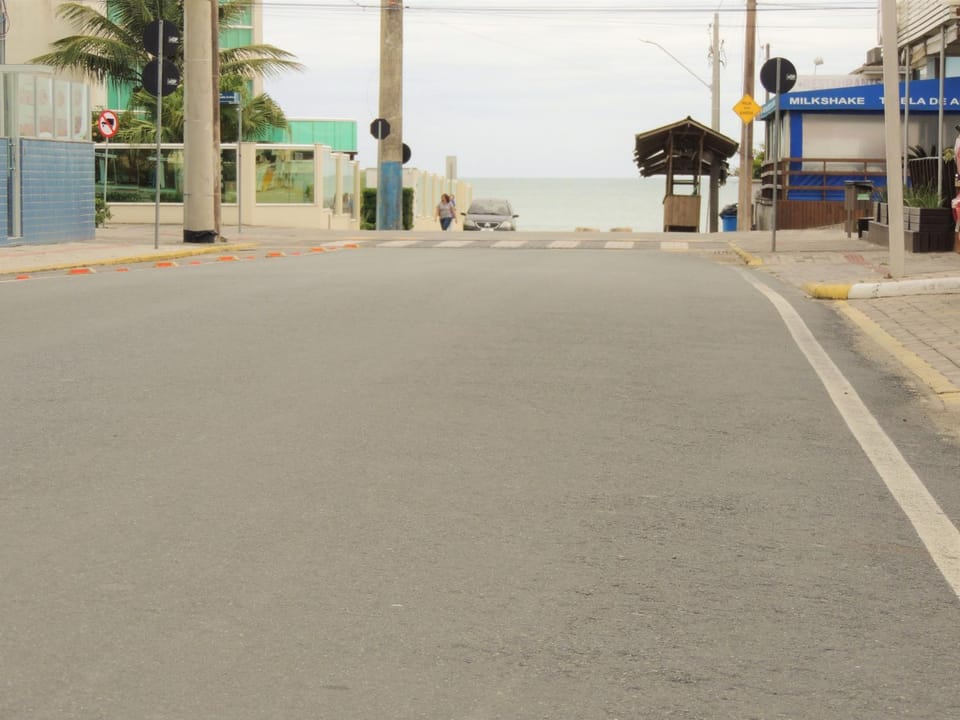 Neighbourhood, Beach