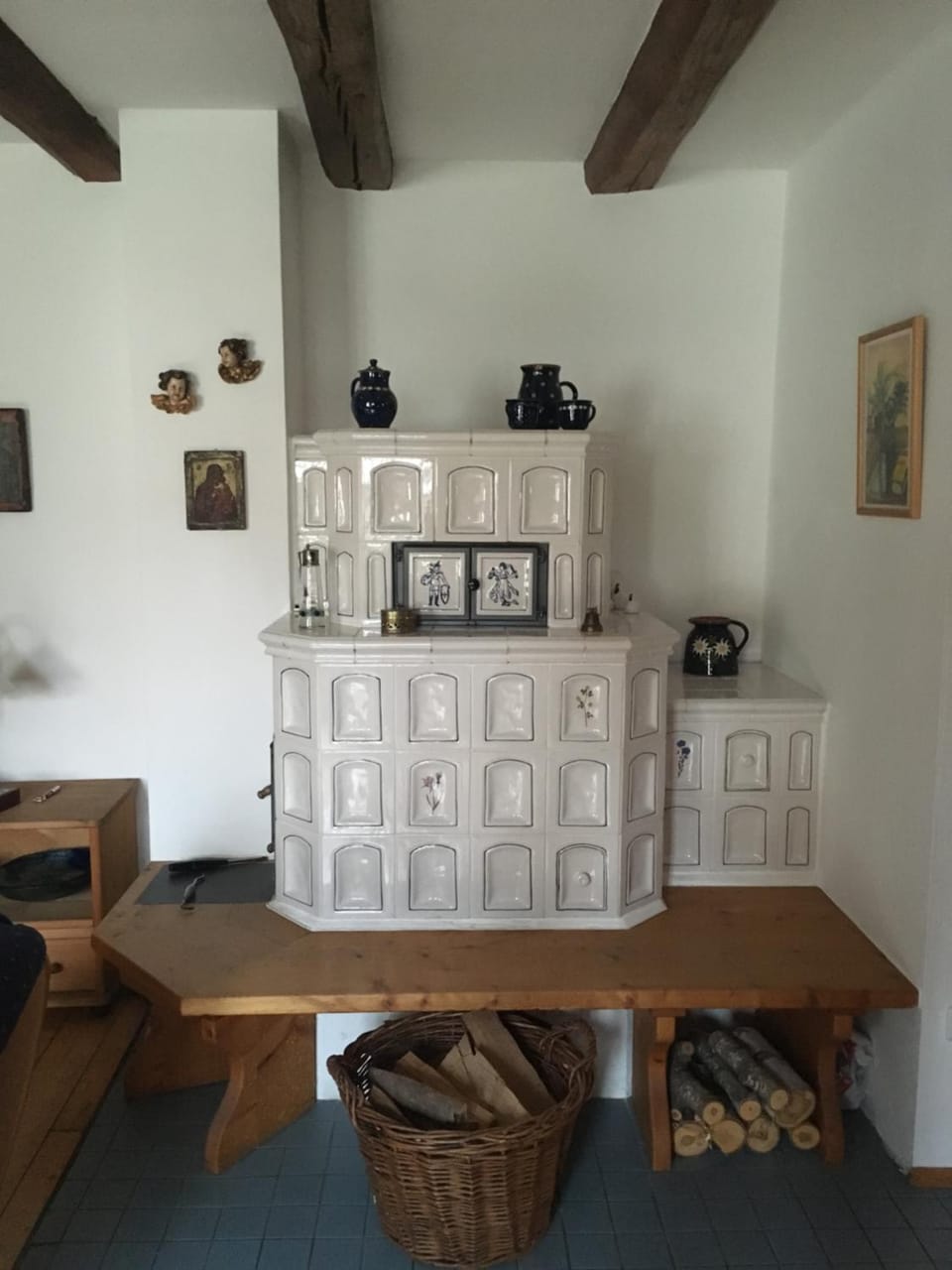 Living room, Decorative detail