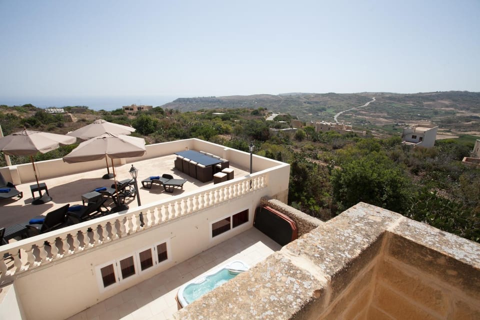 View (from property/room), Garden view, Landmark view, Mountain view, Sea view