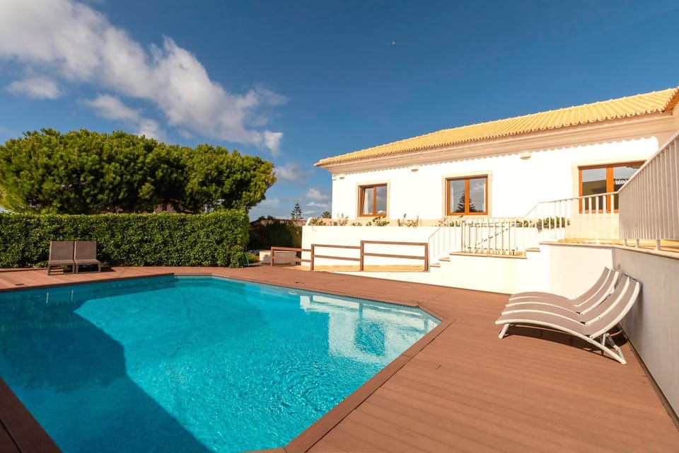Property building, Pool view, Swimming pool, sunbed