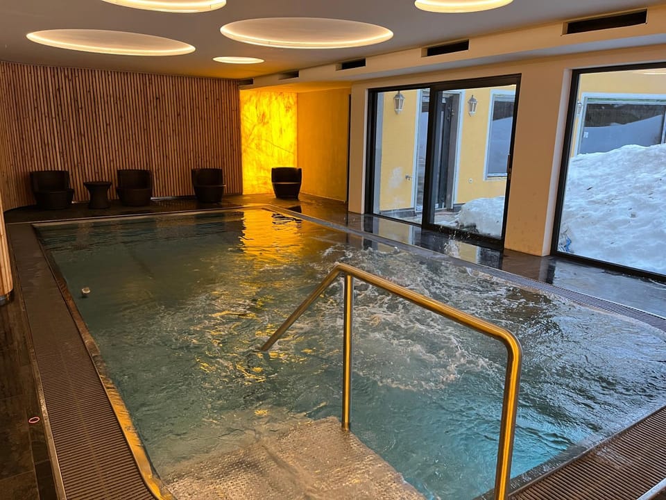 Spa and wellness centre/facilities, Swimming pool