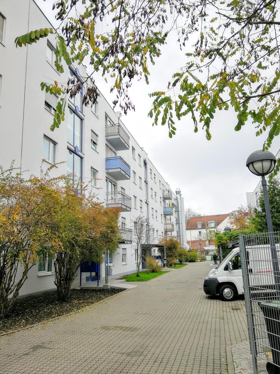 Facade/entrance
