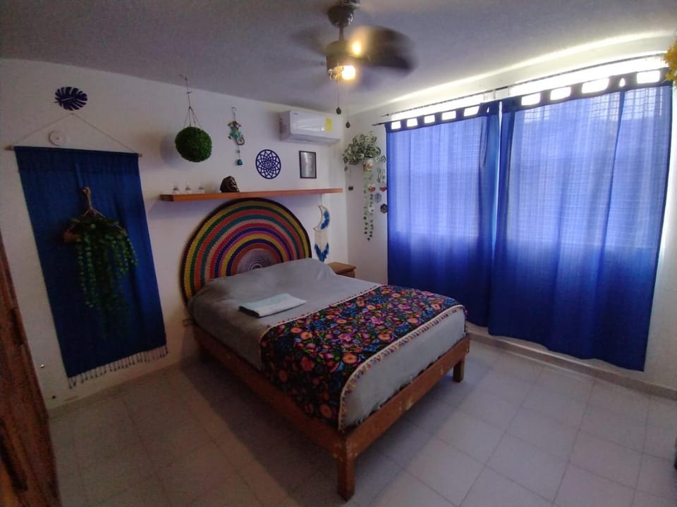 Bed, Photo of the whole room, Bedroom, fireplace