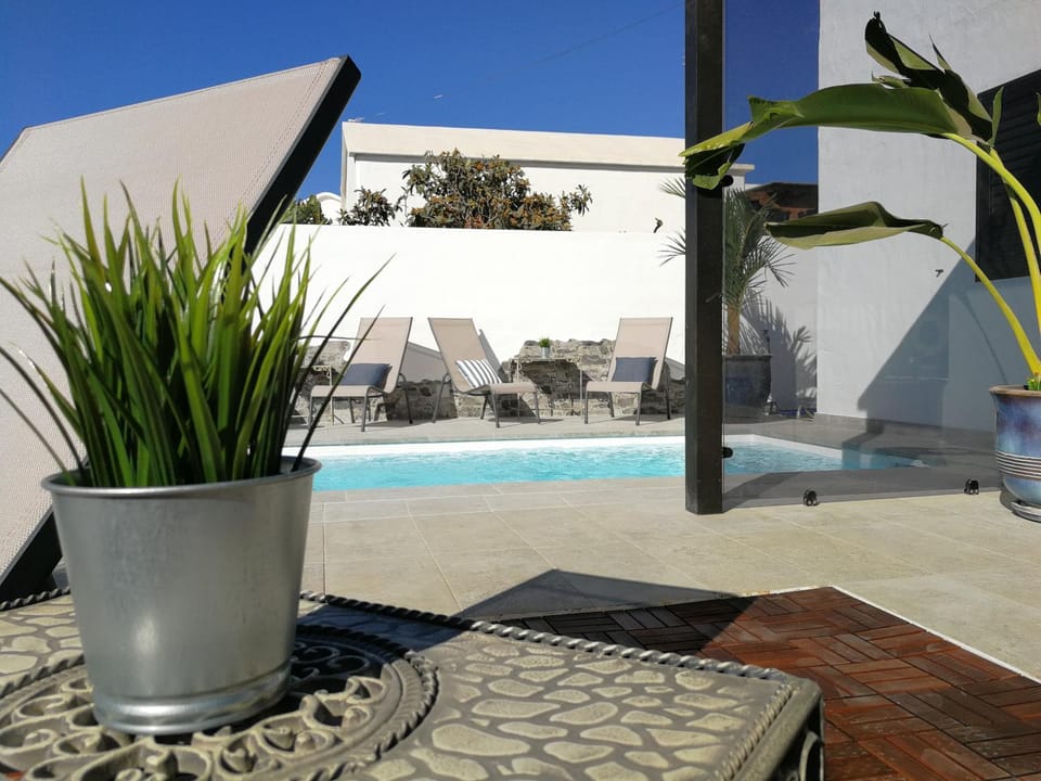 Garden, Solarium, Balcony/Terrace, Swimming pool, Swimming pool