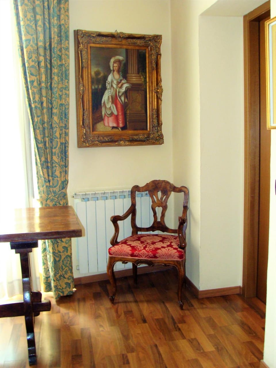 Activities, Living room, Decorative detail, Seating area