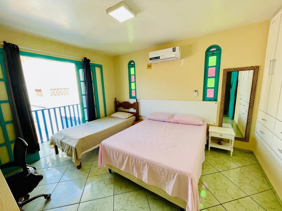 Bed, Photo of the whole room, Bedroom, air conditioner