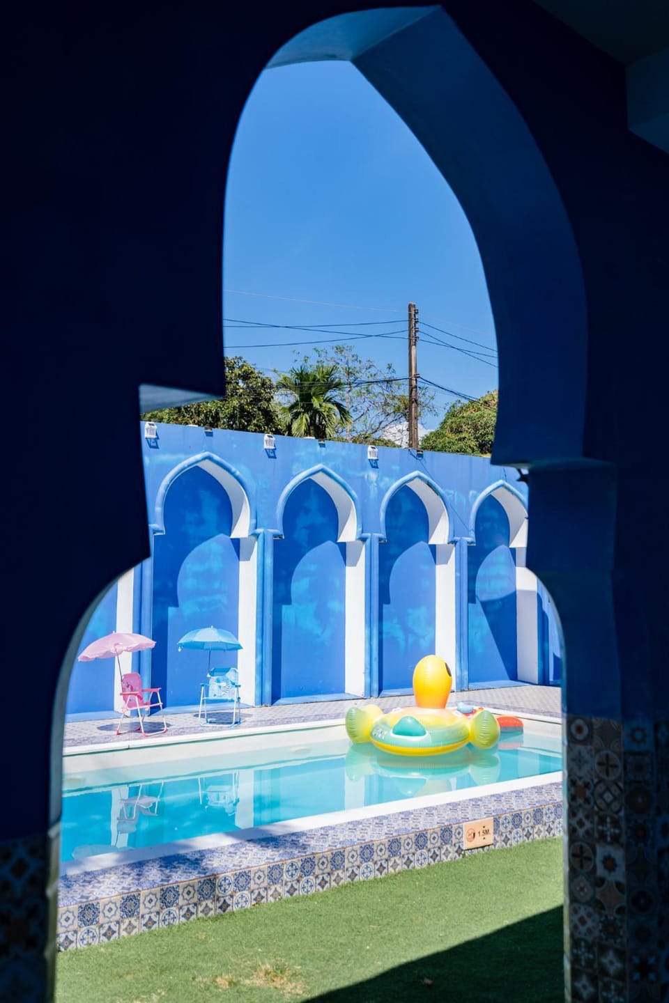 Swimming pool