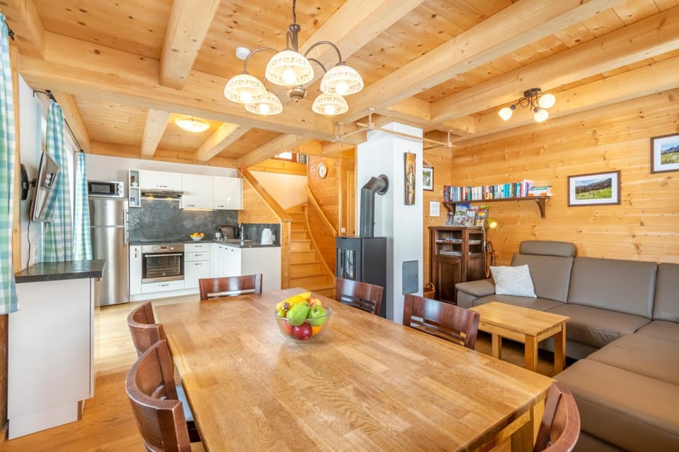 Kitchen or kitchenette, Living room, Dining area