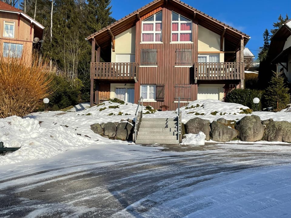 Property building, Winter