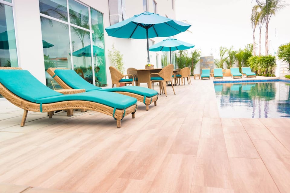 Patio, Swimming pool
