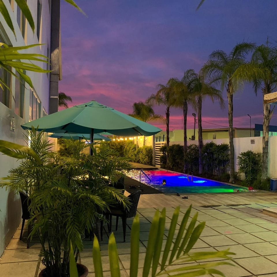Swimming pool