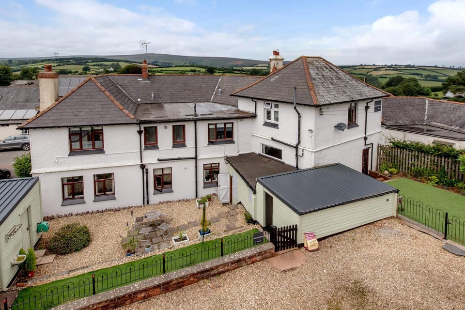 Property building, Bird's eye view
