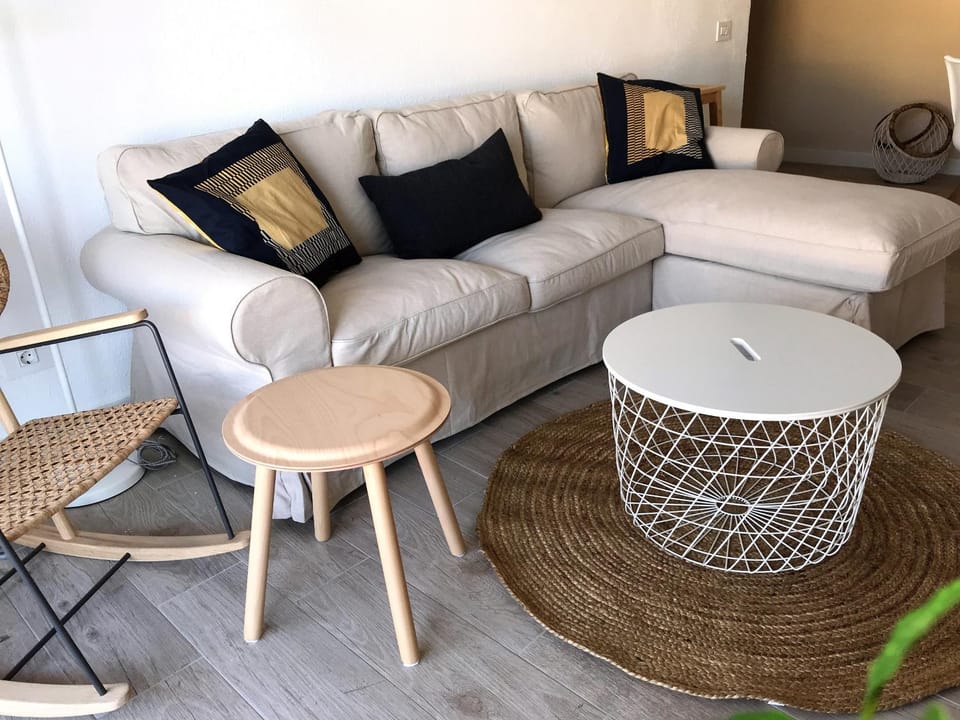 Communal lounge/ TV room, TV and multimedia, Living room