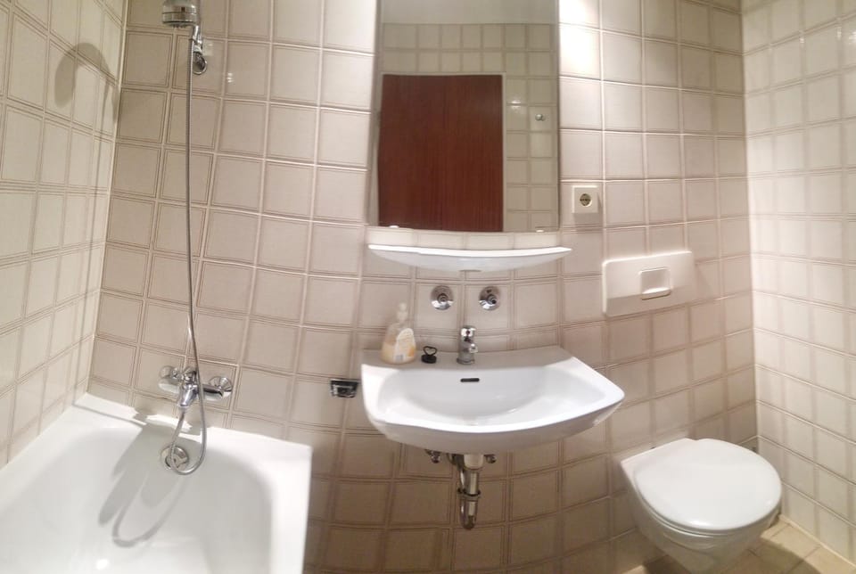 Bathroom, Bath
