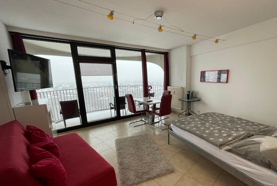 Living room, Photo of the whole room