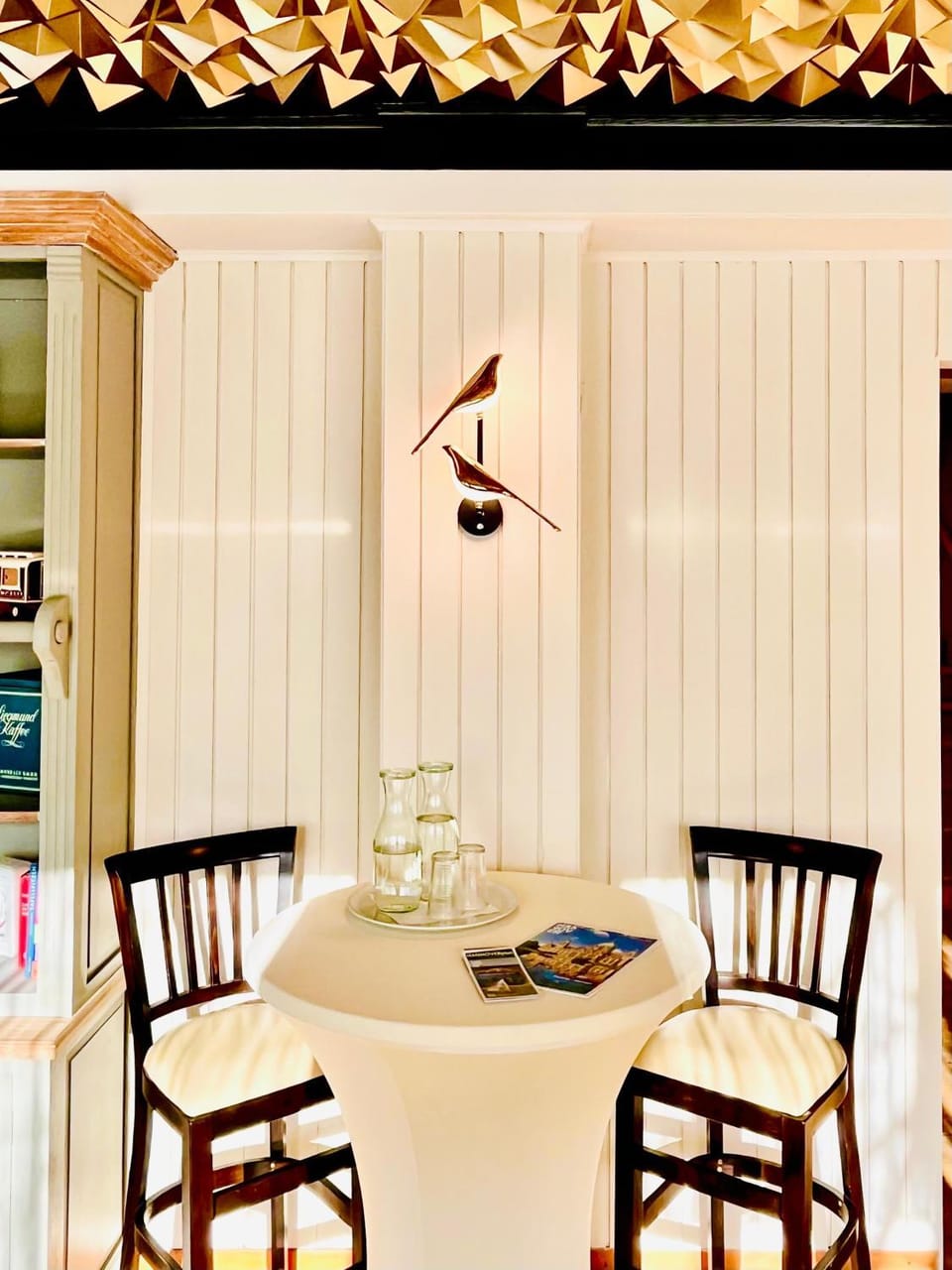 Lounge or bar