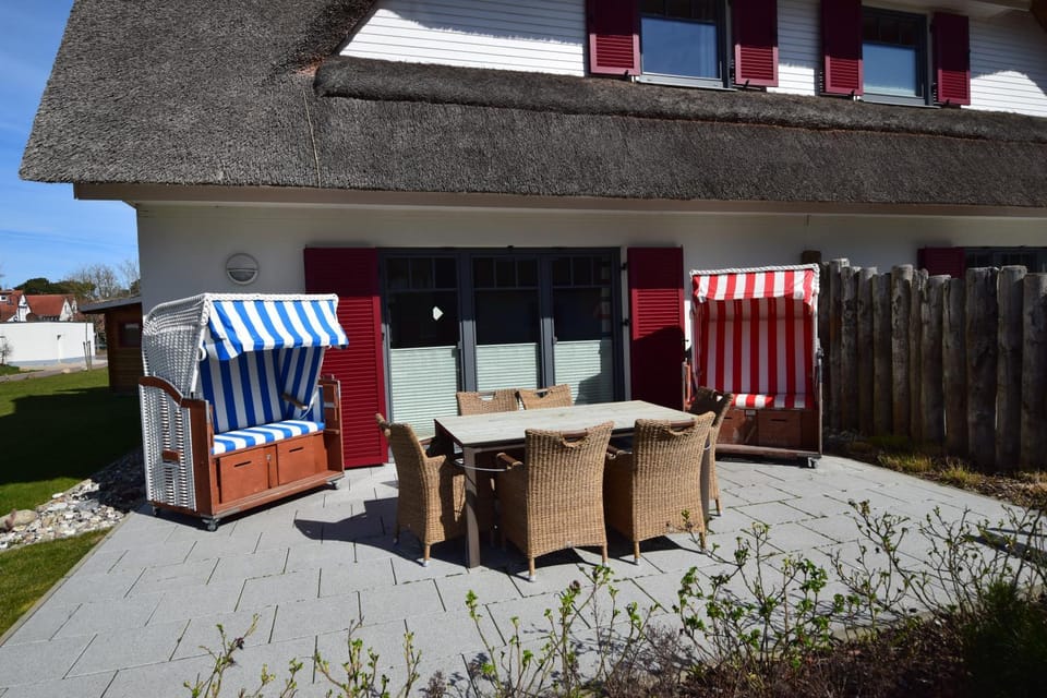 Property building, Balcony/Terrace