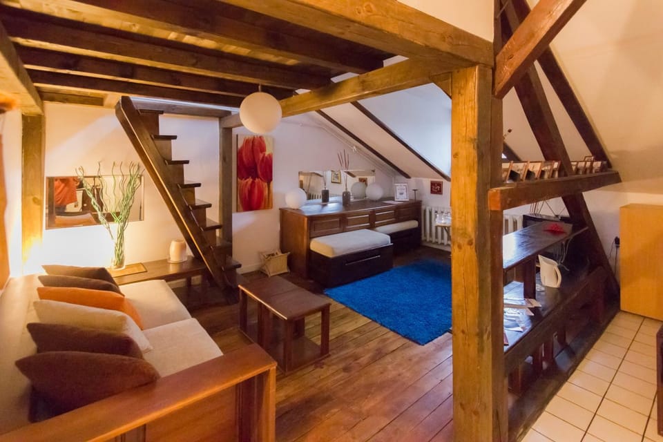 Living room, Photo of the whole room, Seating area