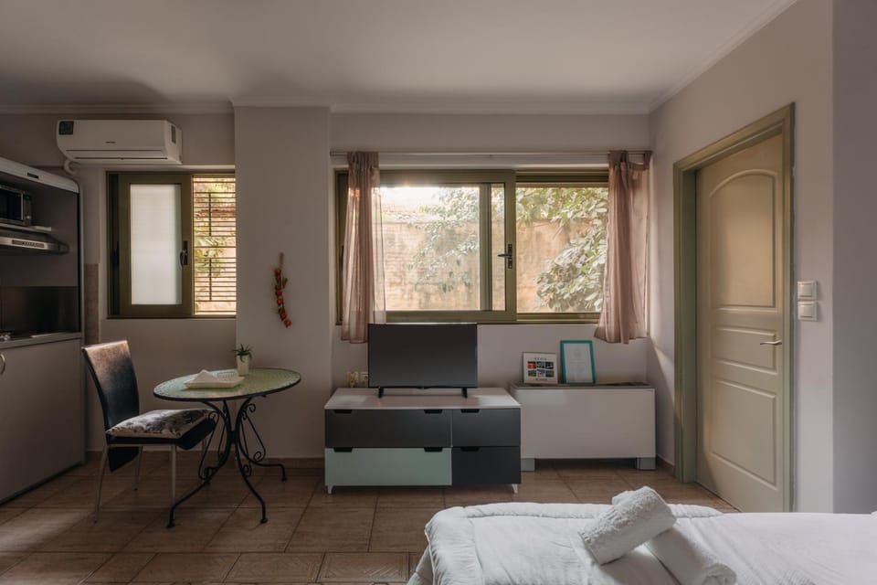 CENTRAL Studio - Fully equiped. Ideal for couples Apartment in Peloponnese, Western Greece and the Ionian