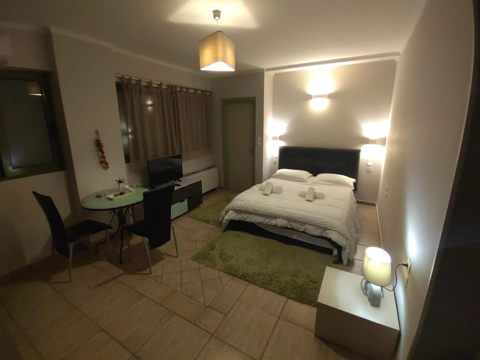 CENTRAL Studio - Fully equiped. Ideal for couples Apartment in Peloponnese, Western Greece and the Ionian