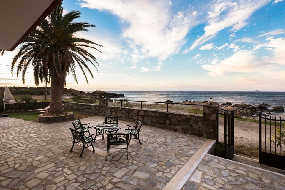 Balcony/Terrace, Sea view, Street view