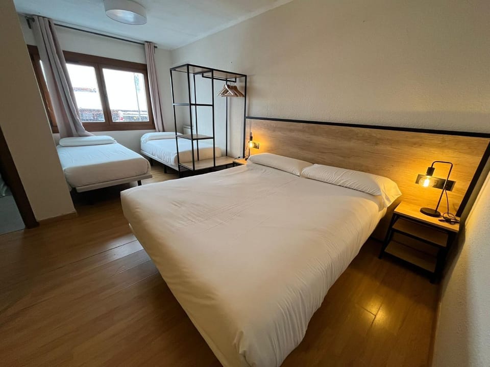 Hotel NIU a 50 m del Funicamp Hotel in AD200 Encamp, Andorra