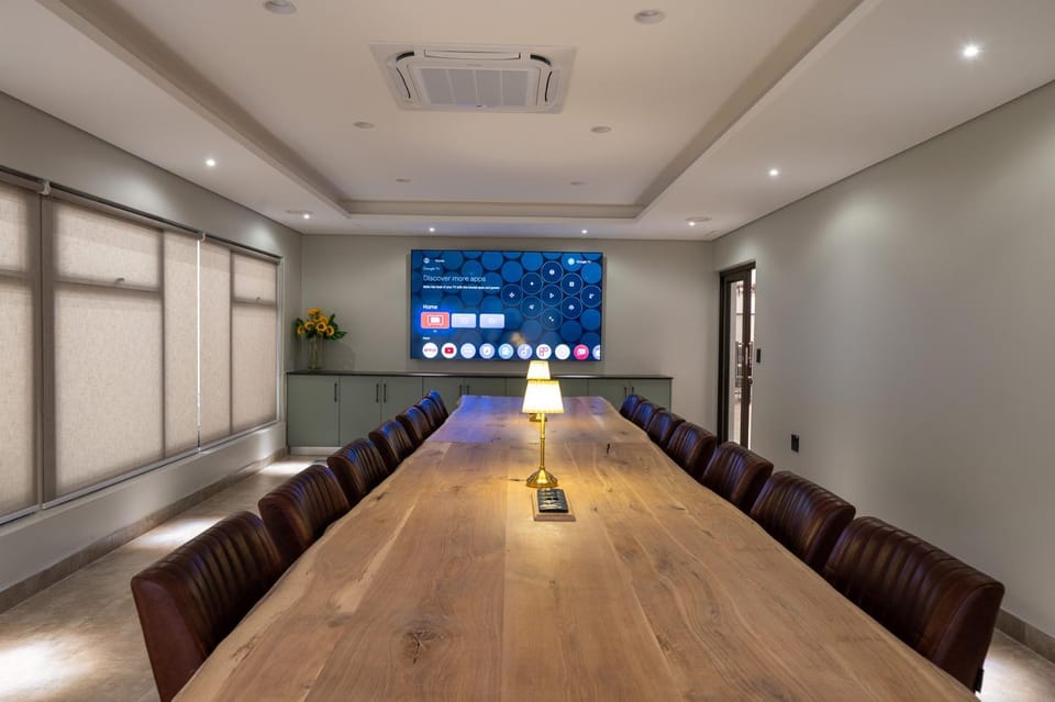 Meeting/conference room