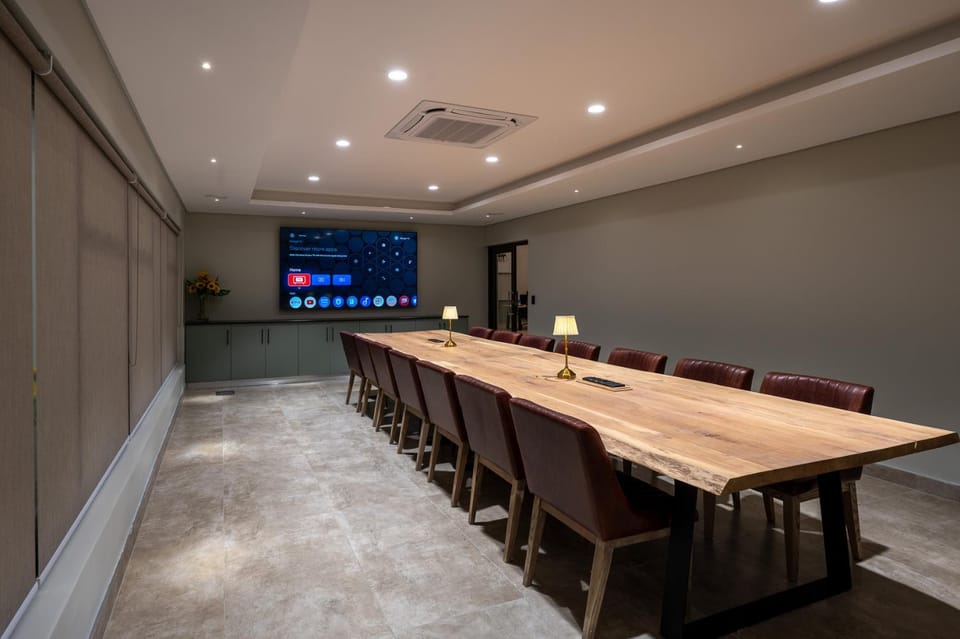 Meeting/conference room