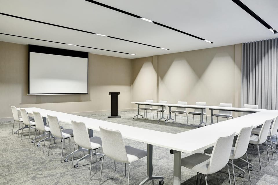 Meeting/conference room