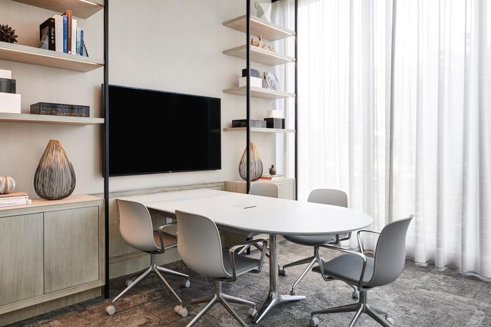 Meeting/conference room