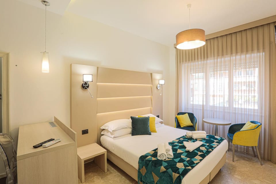 Bed, Photo of the whole room
