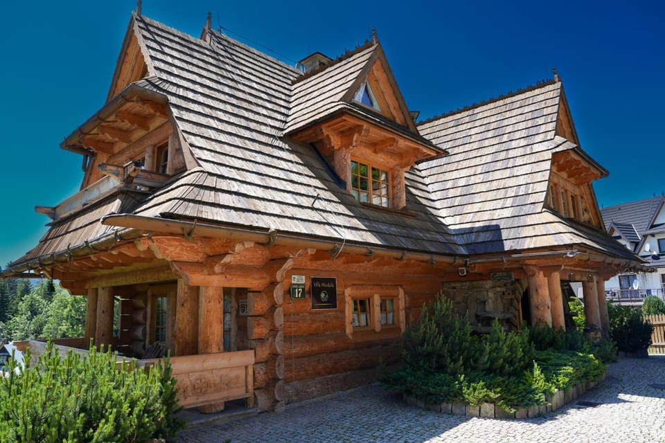 Property building, Day